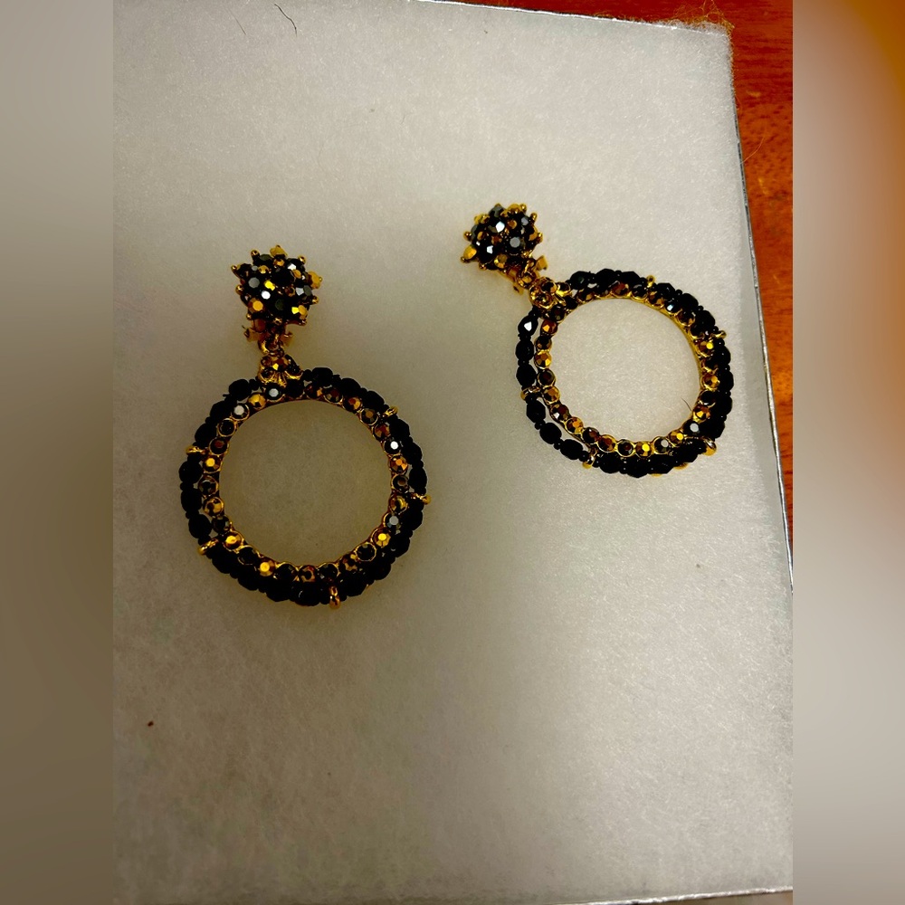 Jose and Maria! Barrera dangle hoops gold black Onyx